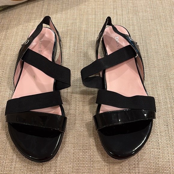 Taryn Rose Black Patent Sandals - Picture 6 of 7